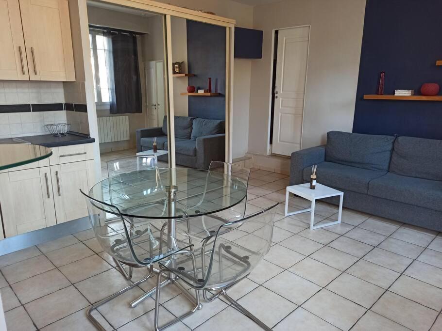 Апартаменты Charmant 2 Pieces, A Deux Pas Du Centre Ментона Экстерьер фото